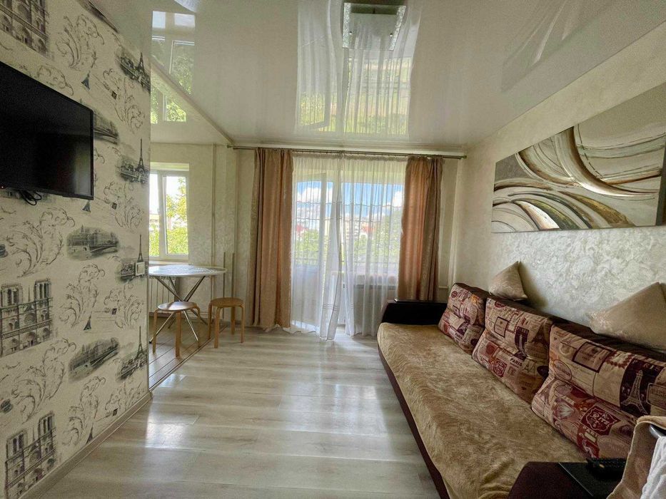 ЦЕНТР 2-кім квартира. вул Качали + Звітні документи