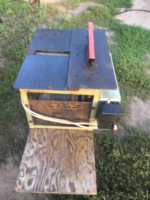 Столярный станок СФР-1 станок фуговально-распиловочный