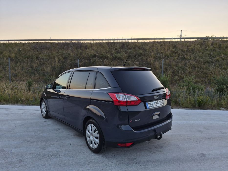 Ford Grand C-Max *7osób *Klima *Bezwypadkowy *Hak *GotowyDoRejstracji
