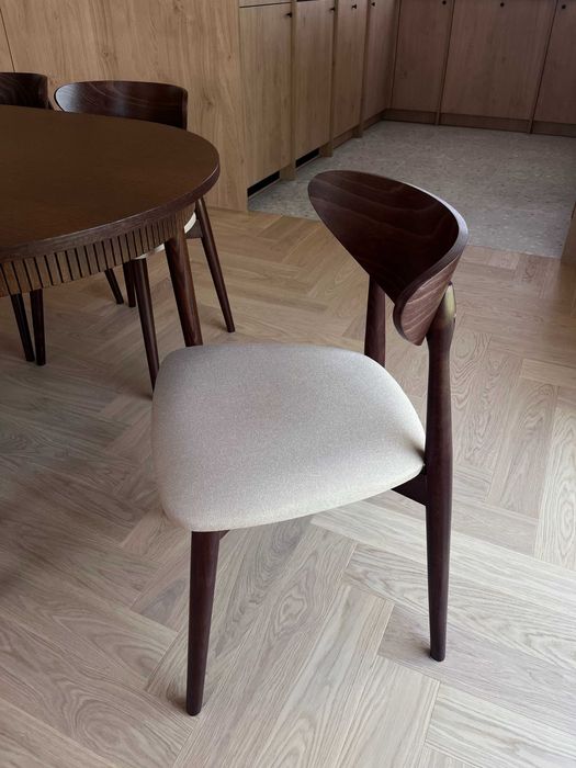 ZESTAW Stół FI 100 + 4x krzesło drewniane