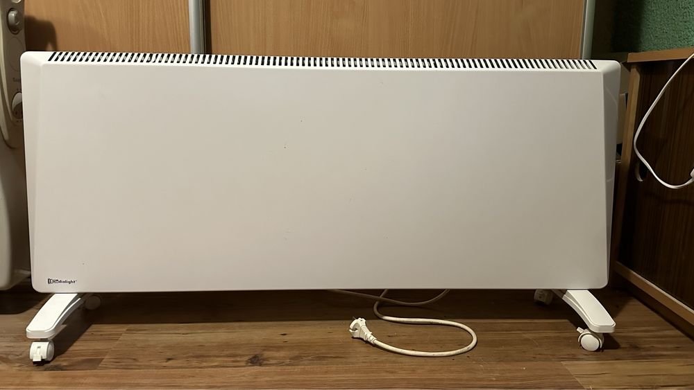 Radialight - grzejnik elektryczny z termostat elektronicznym 2000W