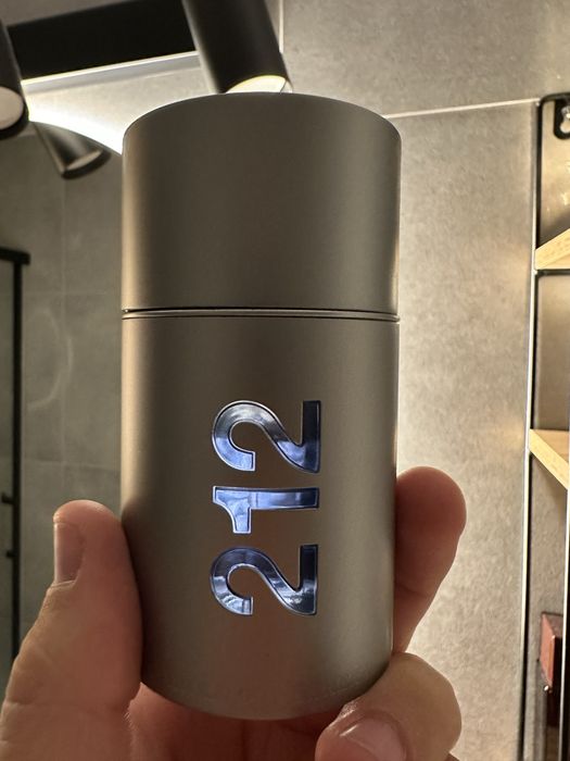 Carolina Herrera 212 Men