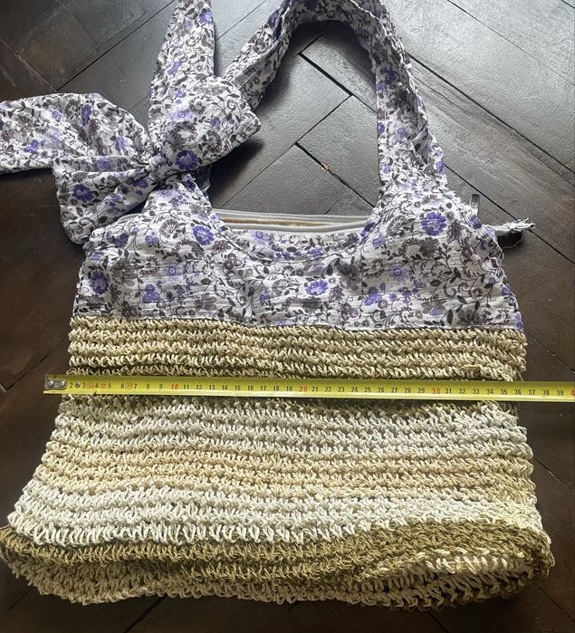 Torba -plażowa na ramię pleciona na zamek z kokardą własnej roboty.