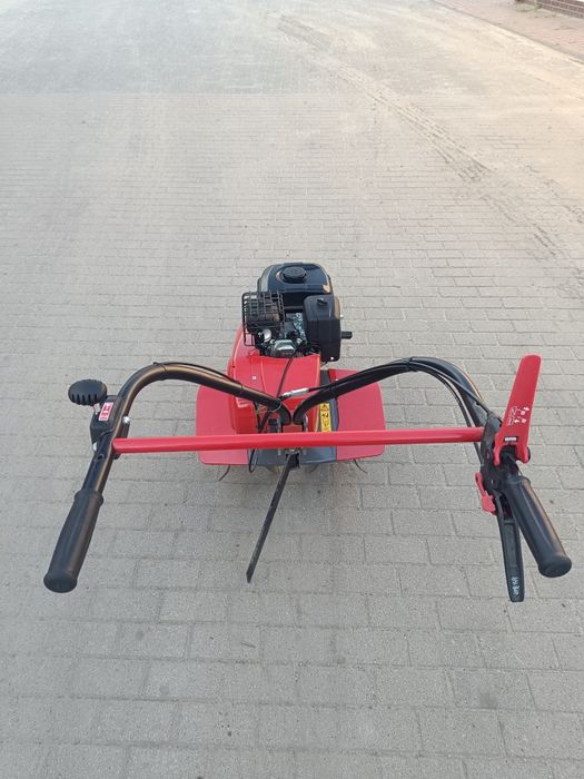 Glebogryzarka spalinowa Briggs Stratton