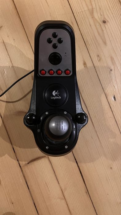 Kierownica logitech g27