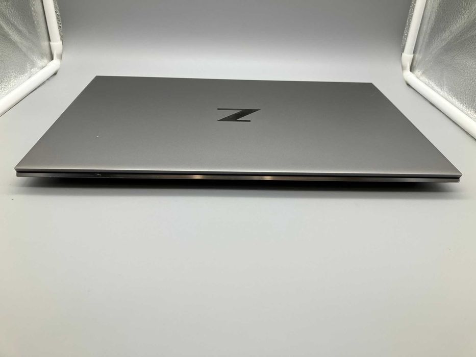 Ноутбук HP ZBook Studio G7 i9-10885H Quadro T2000 Win11 + подарунок