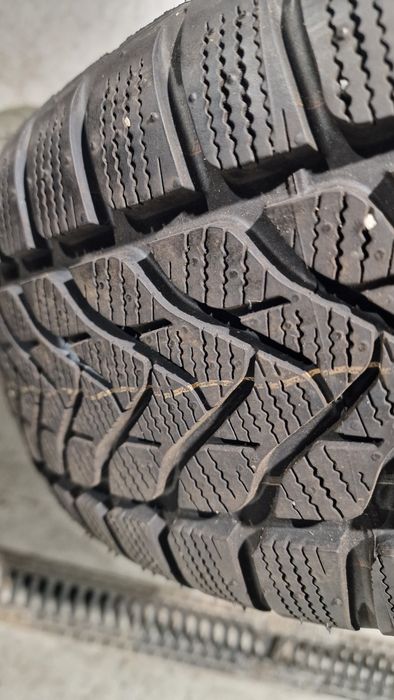 Opona Zimowa Lassa Snoways 3 215/60 R16 99H 3018 1 sztuka