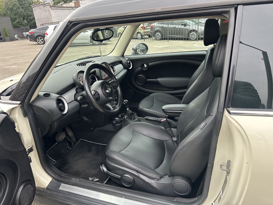 Продам Mini Cooper Clubman