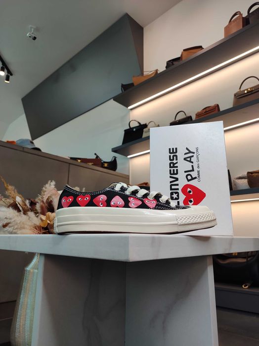 Кеди Converse x Comme Des Garcons Play Red Multi Hearts Low Top Black