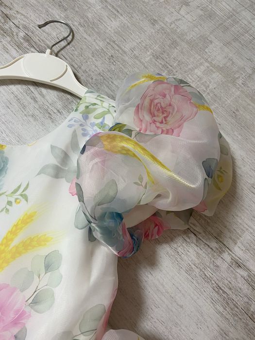 Платье на девочку