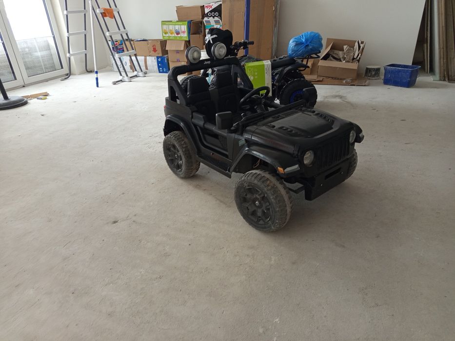 Autko elektryczne Jeep Wrangler Rubicon dla dzieci - uszkodzone