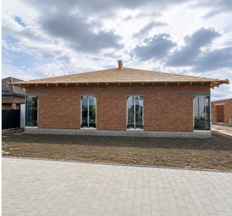 Продам будинки у с.Рованці