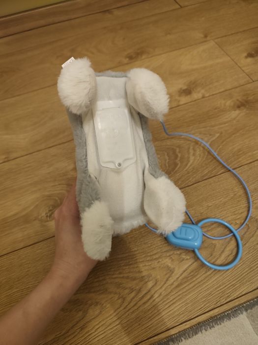 Piesek interaktywny chodzi szczeka