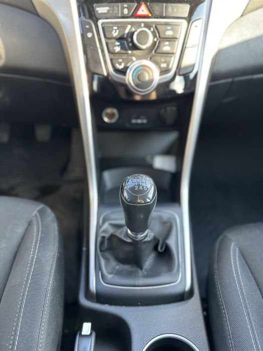 Hyundai i30 2013 VIN TMAD251AAEJ135568 фото оголошення 12 з 18