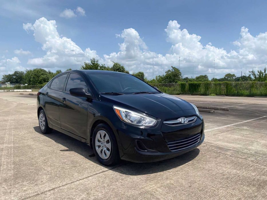 Hyundai Accent GLS      2015