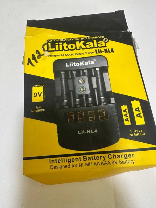 Зарядное устройство Liitokala Lii-NL4 для пальчиковых, минипальчиковых аккумуляторов и аккумуляторов Крона