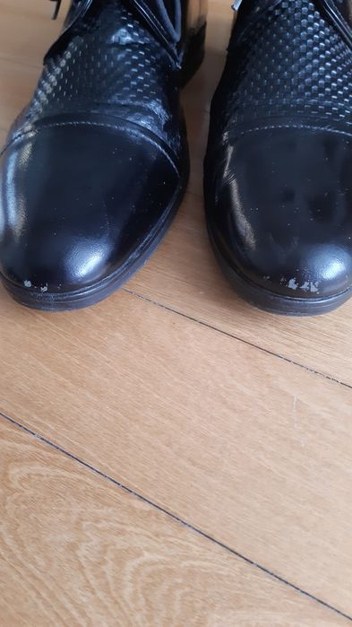 Półbuty męskie skórzane lakierki czarne Lasocki r. 40/41