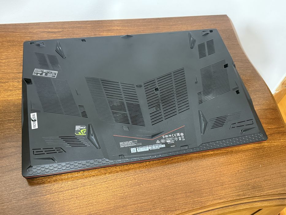MSI Leopard 8RE GP73