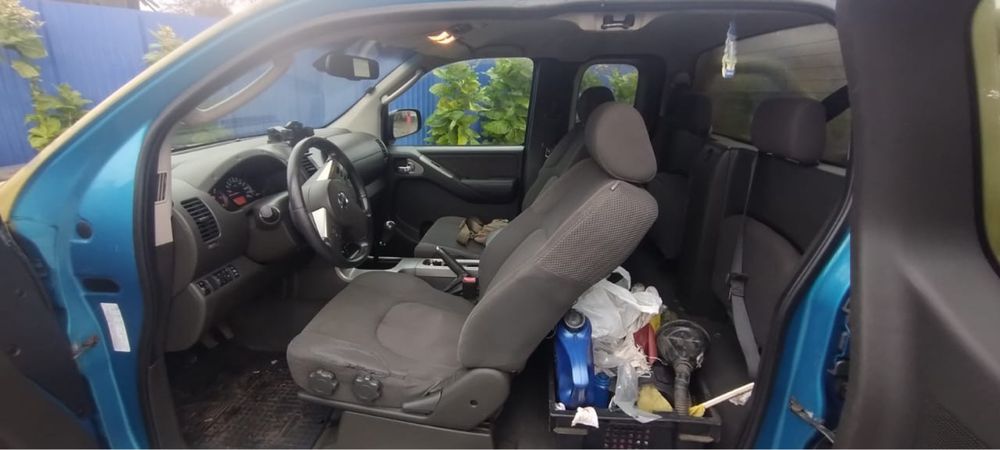 Nisan Navara  2,5 CDI