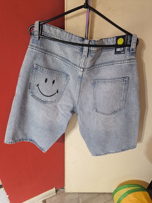 Cropp smiley originals w32 spodenki