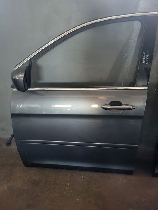 honda odyssey 2010rok drzwi kompletne