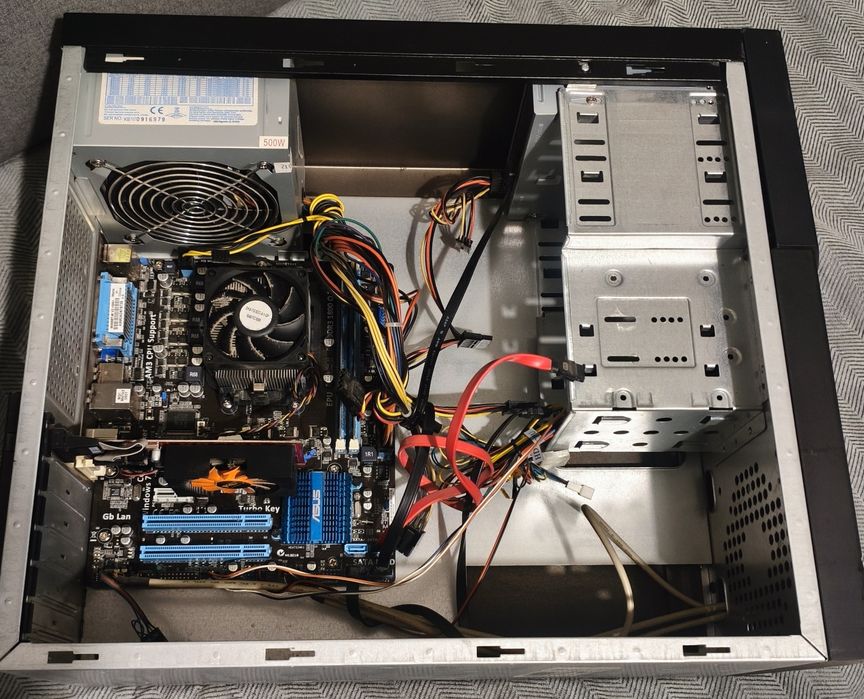 Komputer na części - bez dysku