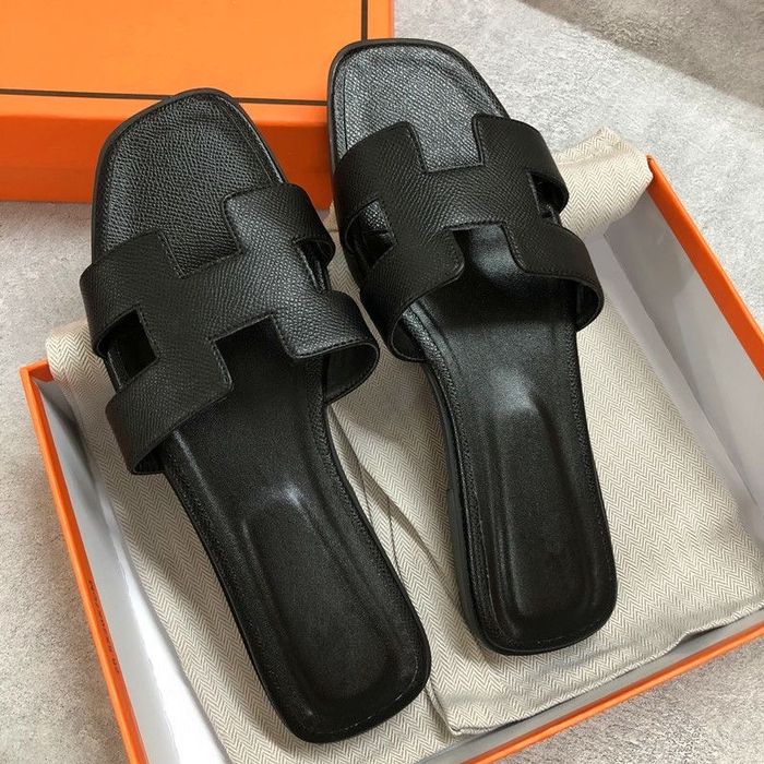 Шльопанці Hermes