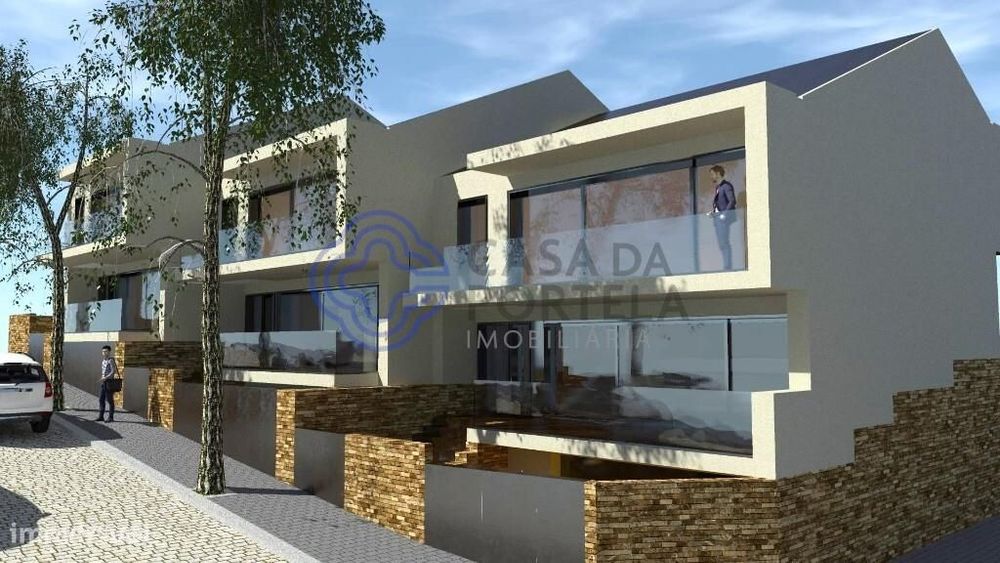 Terreno com projecto de arquitectura aprovado do tipo V3 localizado em