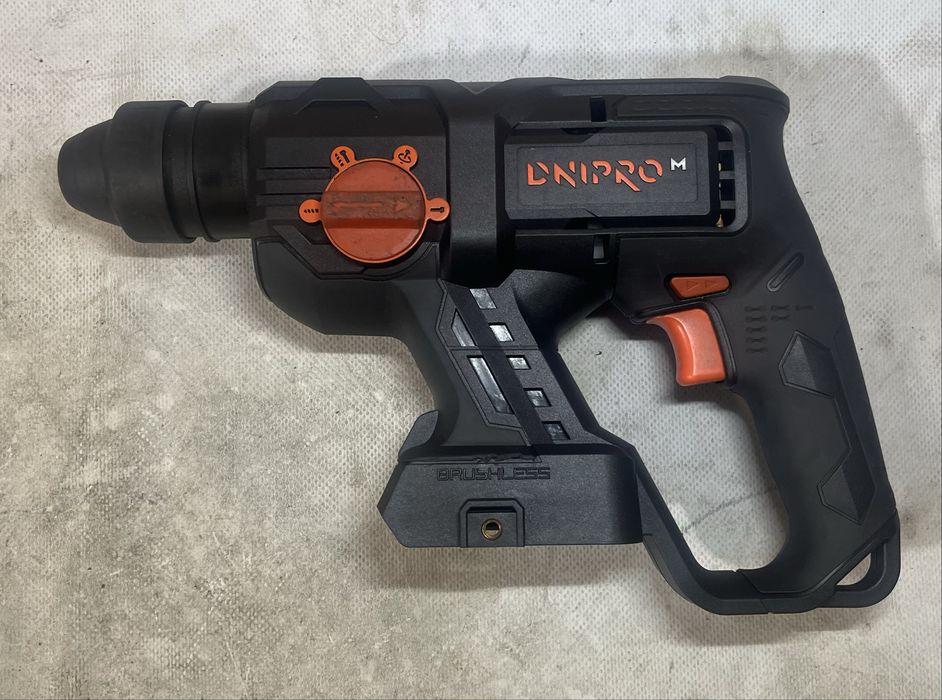 Dnipro-M DHR-201BC Compact Перфоратор 1.7Дж Гарантія
