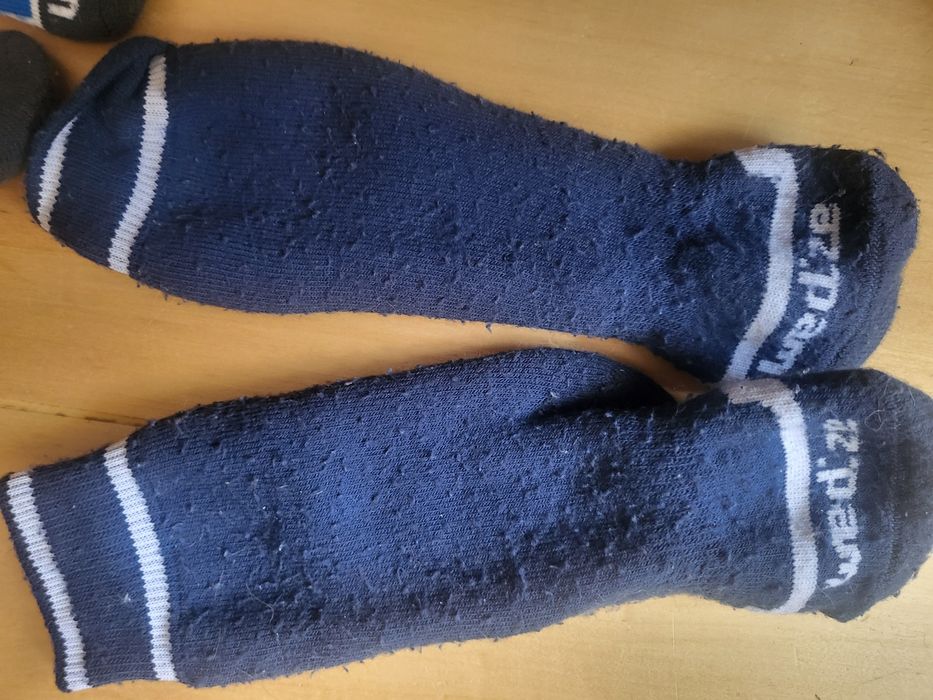 Na zimę: leginsy  skarpety rękawiczki i czepki dla chłopca r. 92 98