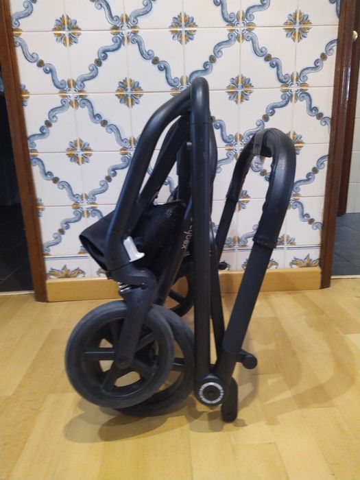 Carrinho de criança Cybex e Ovo Cybex