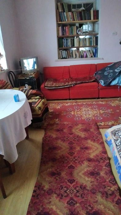 (3) Продам частину будинку в Яришівці 1736