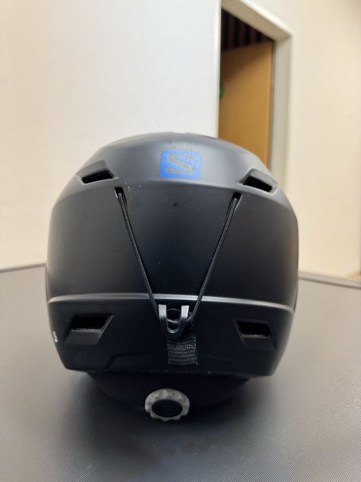 Шлема горнолыжные б/у Salomon s/m, m/l, L/XL