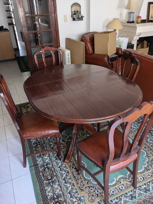 Conjunto mesa de sala + 4 cadeiras