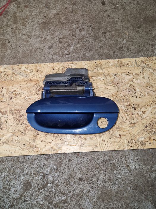 Klamka do BMW E39 (TOPASBLAU)