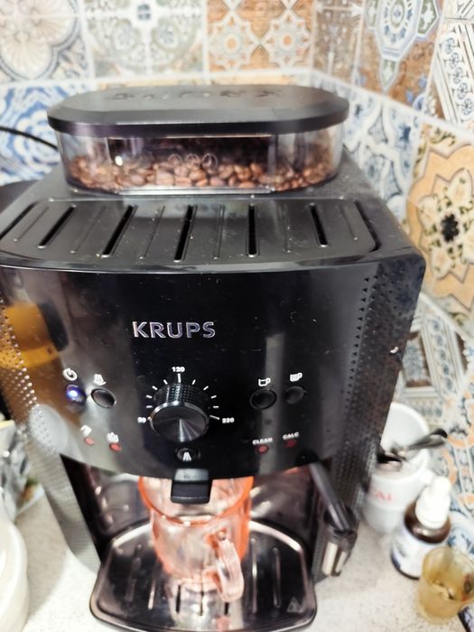 Máquina  de café grão krups