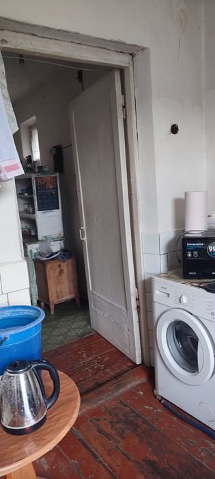 Продам половину будинку в Тетерівці .