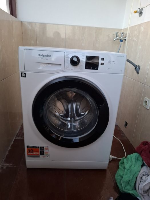 Maquina de lavar Hotpoint, 7kg capacidade.