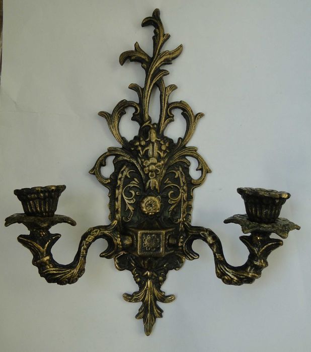 Бронзовый подсвечник настенный