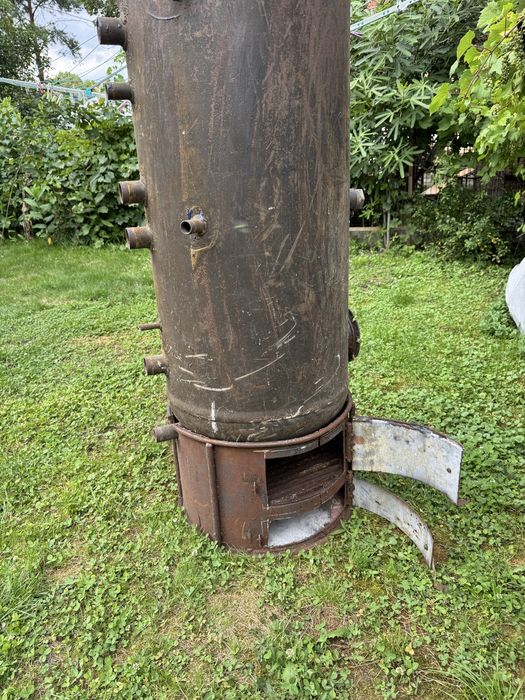 Zbiornik z wężownicą i paleniskiem