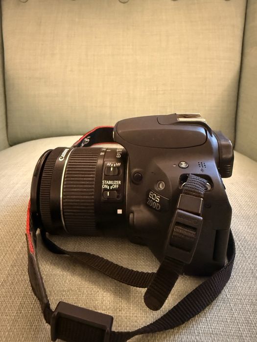 Canon 200D + Lente 18-55