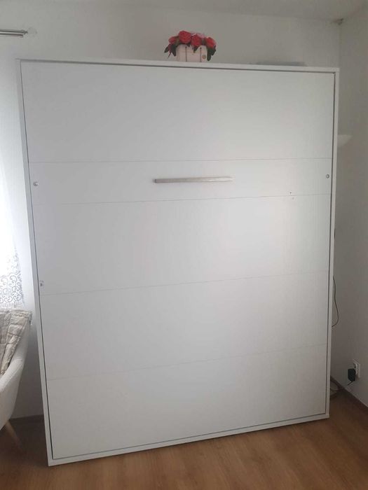 Sprzedam lóżko w szafie