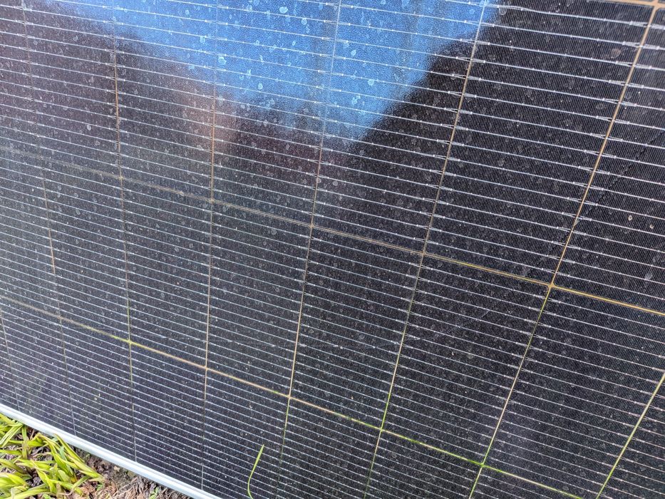 Сонячна панель dah solar 595 ТРІСНУТА