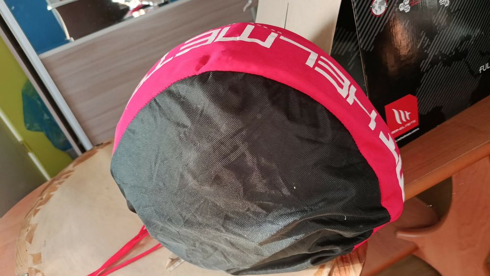 Kask na motor jak nowy r.M