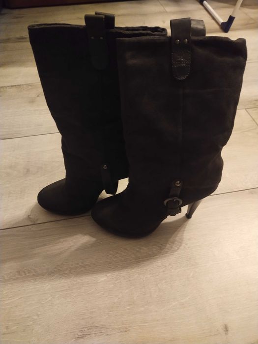 Buty na obcasie Quazi