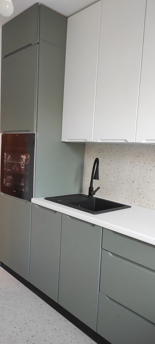 Super lokalizacja, elegancka  kuchnia  i  gustowna łazienka