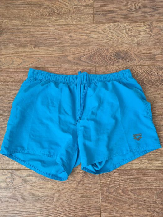 Чоловічий одяг, гарний стан.