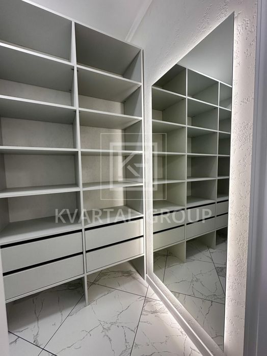 Будинок в Бучі з новим ремонтом!