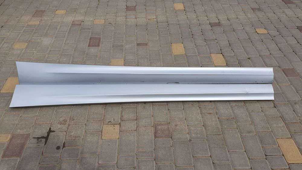 Накладки юбки Пороги  bmw e90 рестайлінг в ідеальному стані