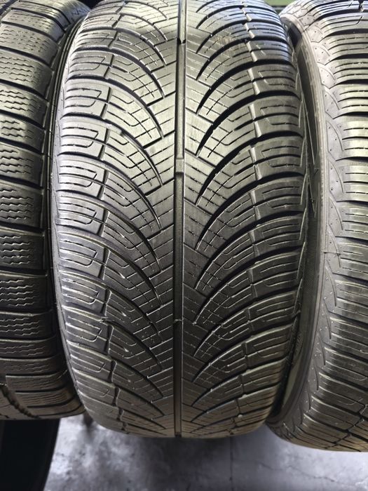 Opony całoroczne 17 Arivo Carlorful Allseasons - 225/45 17